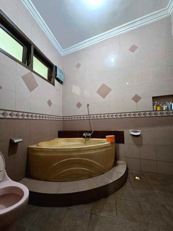 dijual rumah pondok kelapa indah jaktim