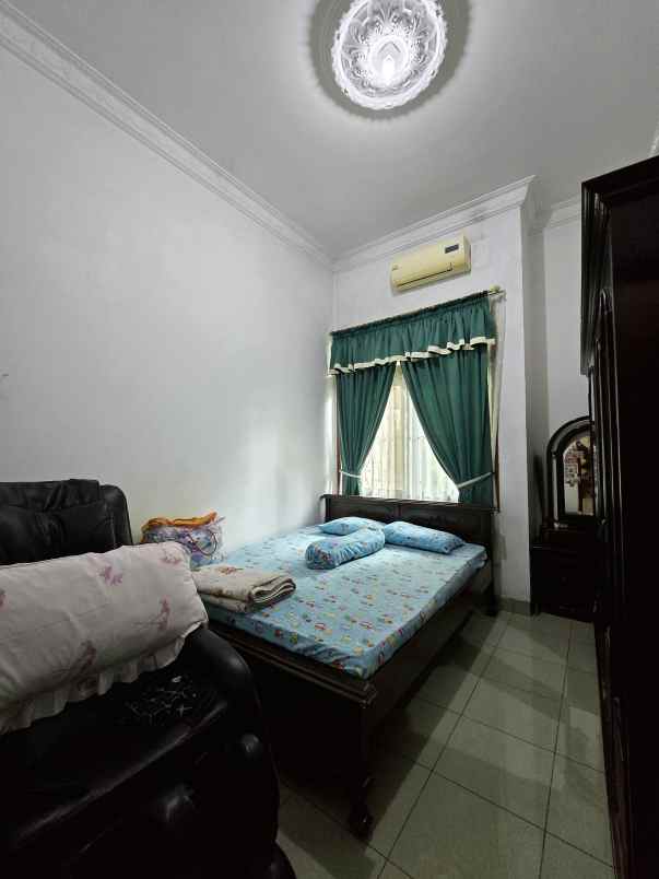 dijual rumah pondok kelapa indah jaktim