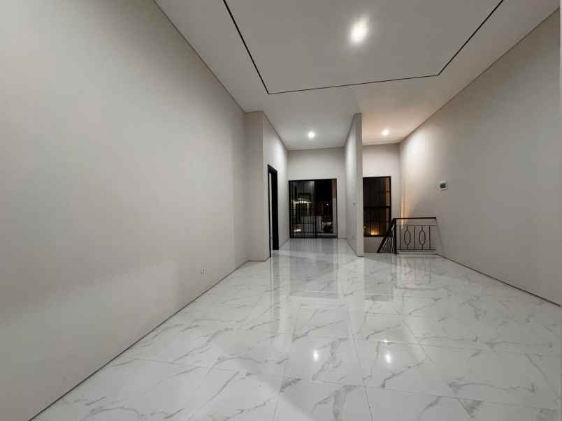 dijual rumah pondok mutiara regency