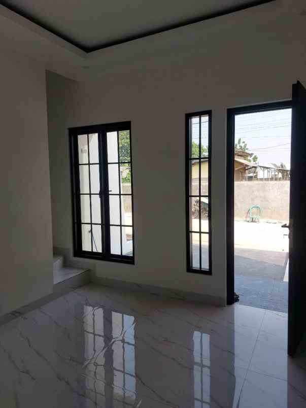 dijual rumah pondok terong