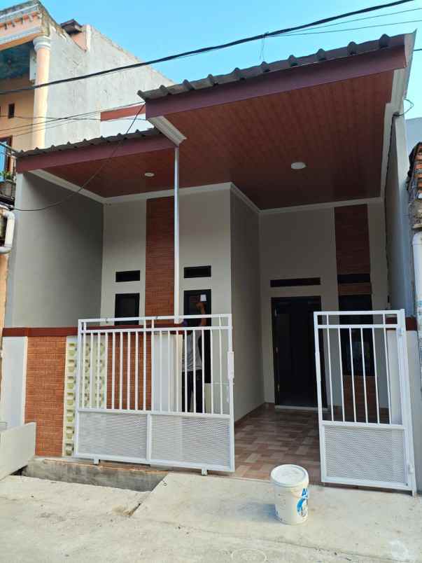 dijual rumah pondok ungu permai sektor