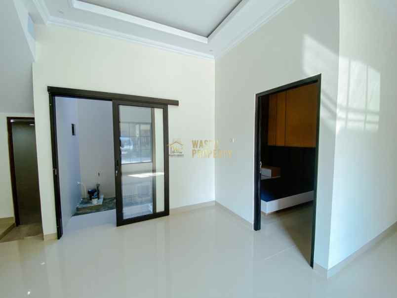 dijual rumah purwomartani kalasan