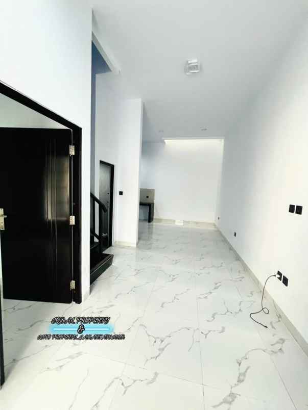 dijual rumah rawamangun jakarta timur
