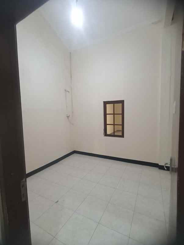 dijual rumah rungkut harapan