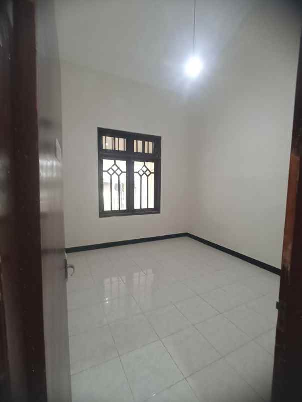 dijual rumah rungkut harapan