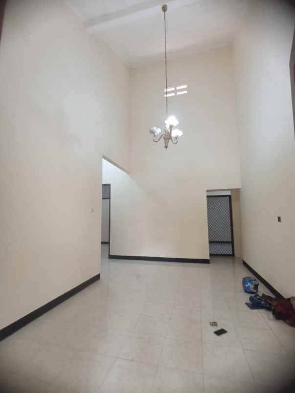 dijual rumah rungkut harapan