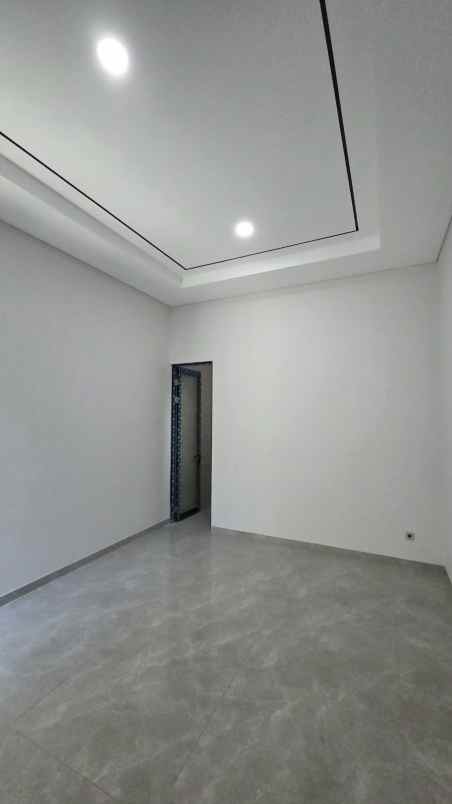 dijual rumah san antonio pakuwon city