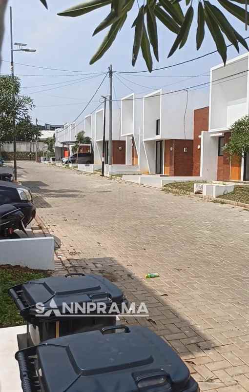 dijual rumah sawangan lama