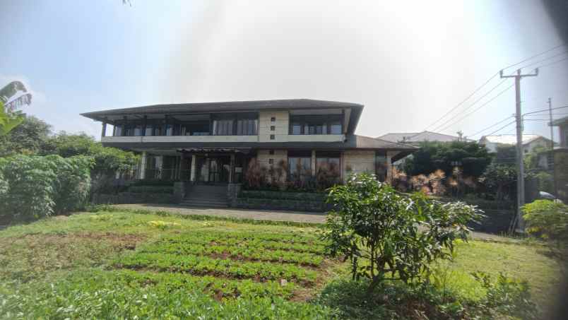 dijual rumah setiabudy regency