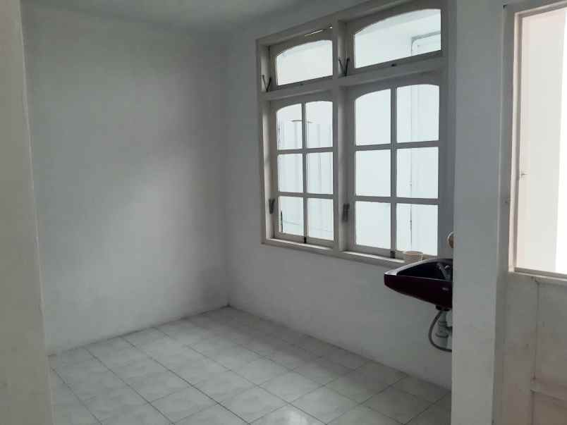 dijual rumah siap huni di kaliwates dekat lippo jember