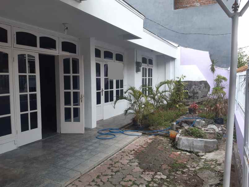 dijual rumah siap huni di kaliwates dekat lippo jember