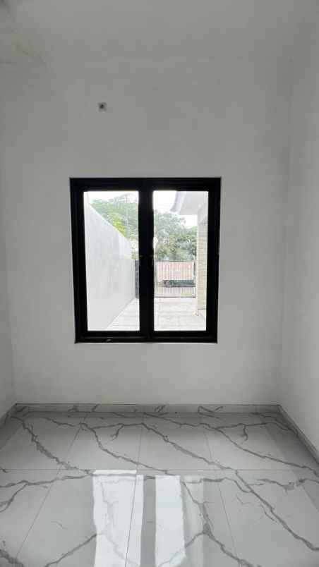 dijual rumah siap huni di perumahan mojopahit jember