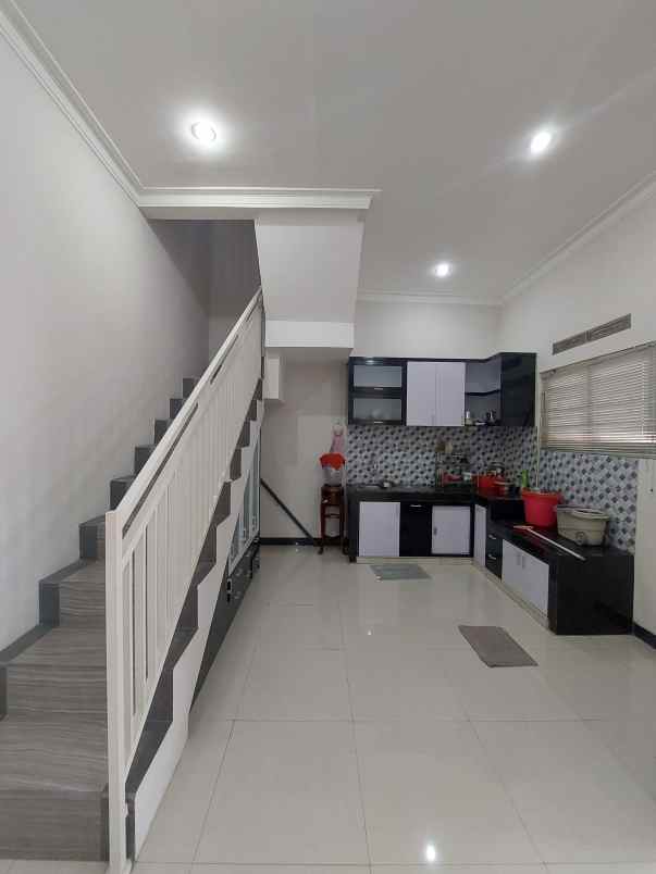 dijual rumah siap huni lokasi jalan borobudur