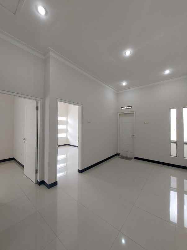 dijual rumah siap huni lokasi jalan borobudur