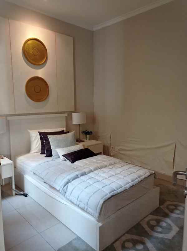 dijual rumah simongan