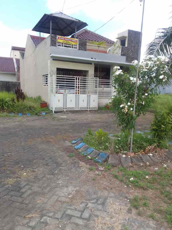 dijual rumah strategis di perumahan mandiri land