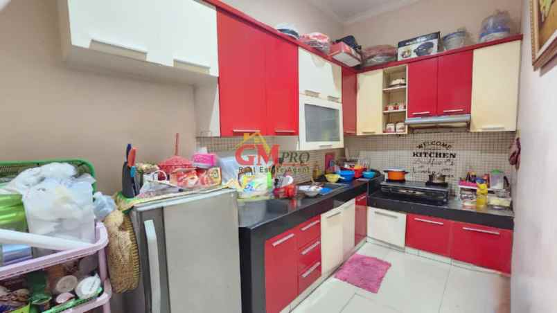 dijual rumah surya sumantri