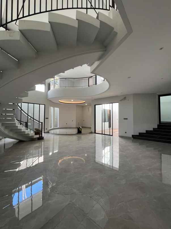 dijual rumah taman golf citraland surabaya