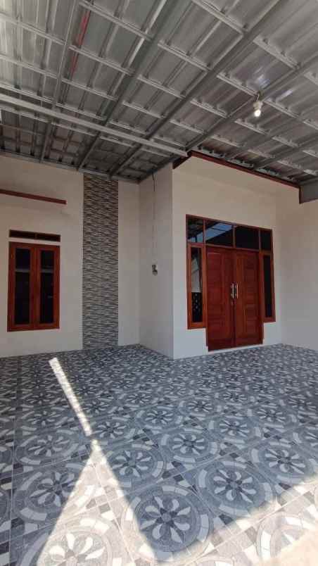 dijual rumah taman harapan baru kota