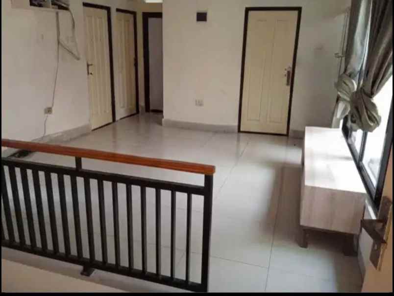 dijual rumah taman persada kemala