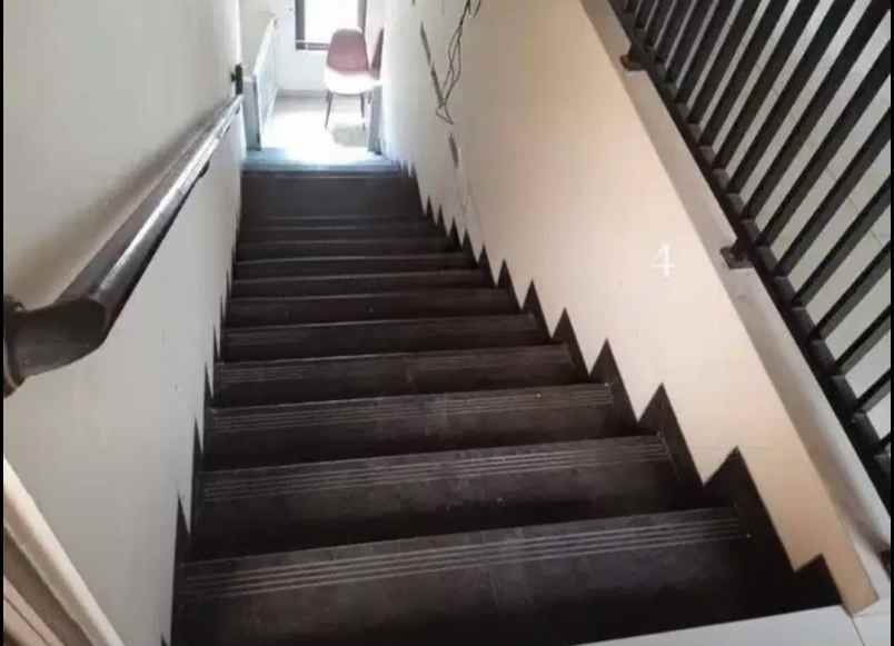 dijual rumah taman persada kemala