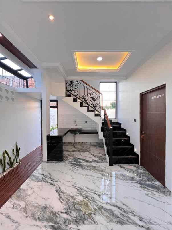 dijual rumah tanah baru depok