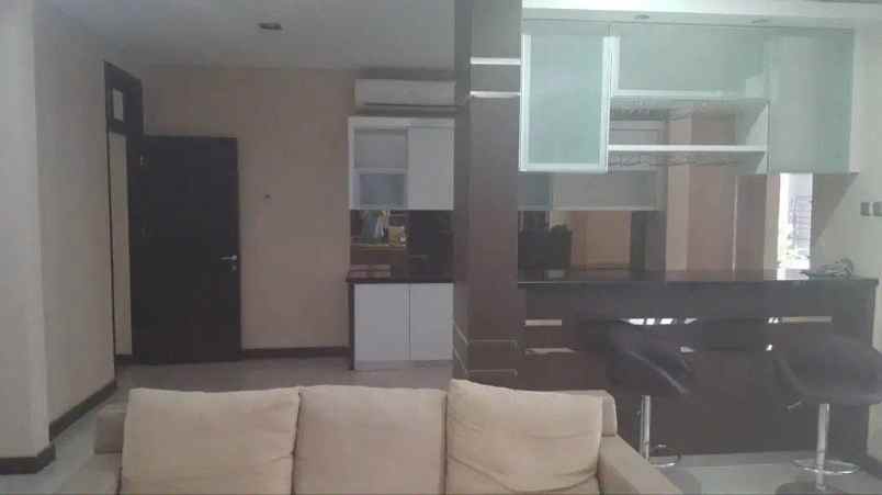 dijual rumah tenggilis tengah