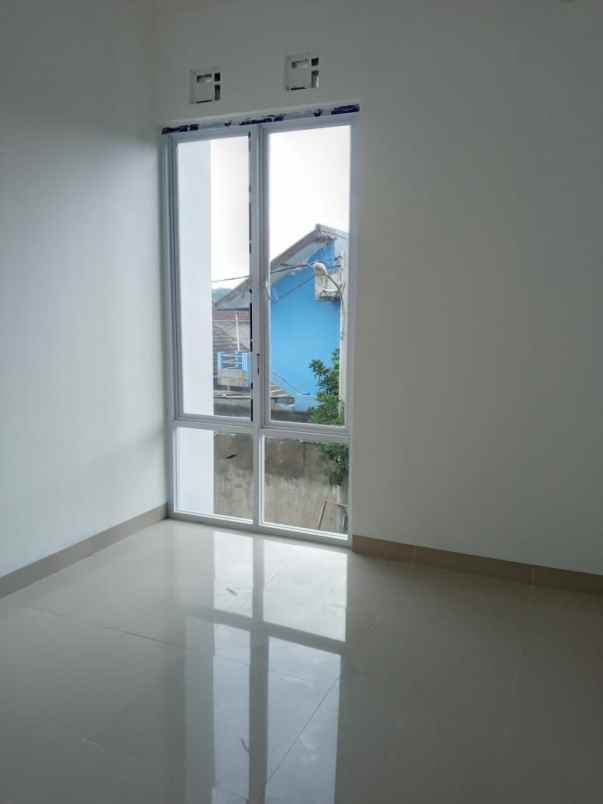 dijual rumah tirtajaya sukmajaya depok