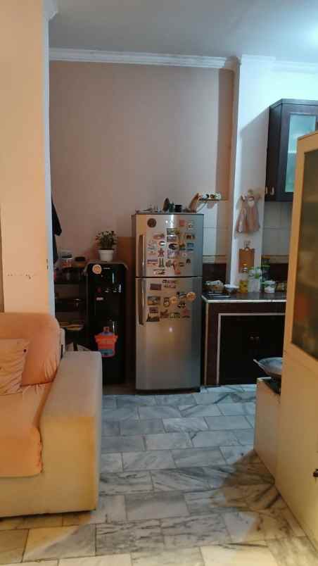 dijual rumah titian kencana bekasi kota