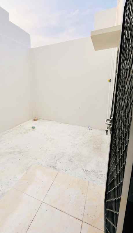 dijual rumah tlogomulyo