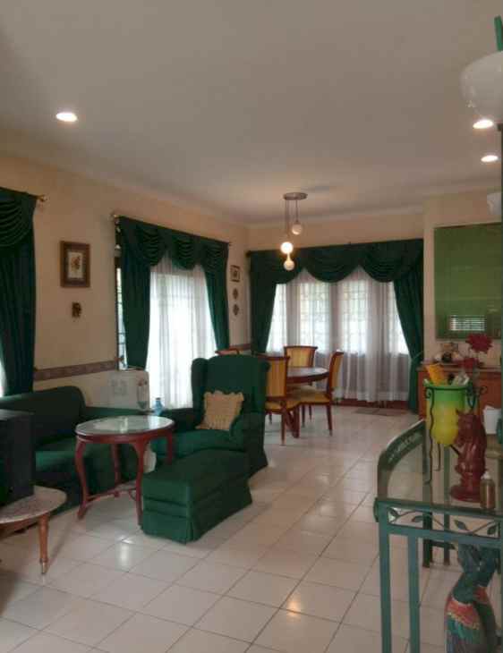 dijual rumah villa little venice