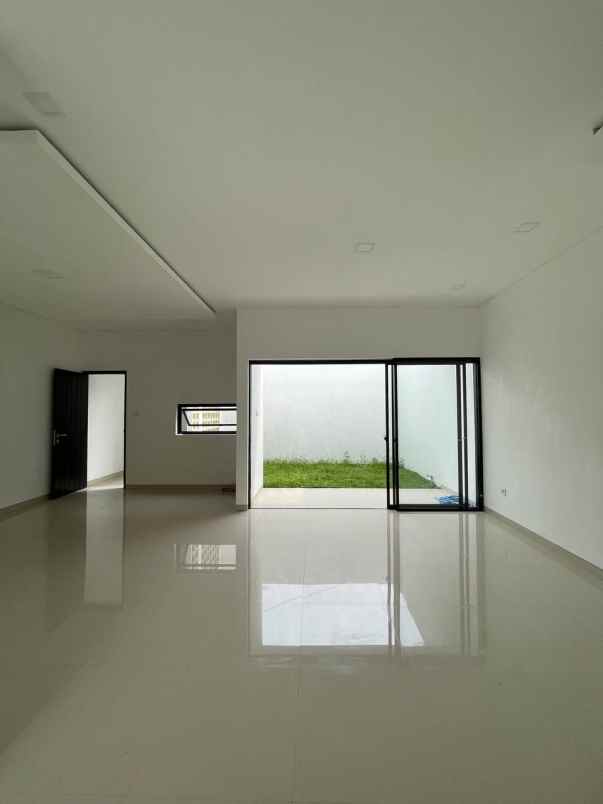 dijual rumah wedomartani ngemplak