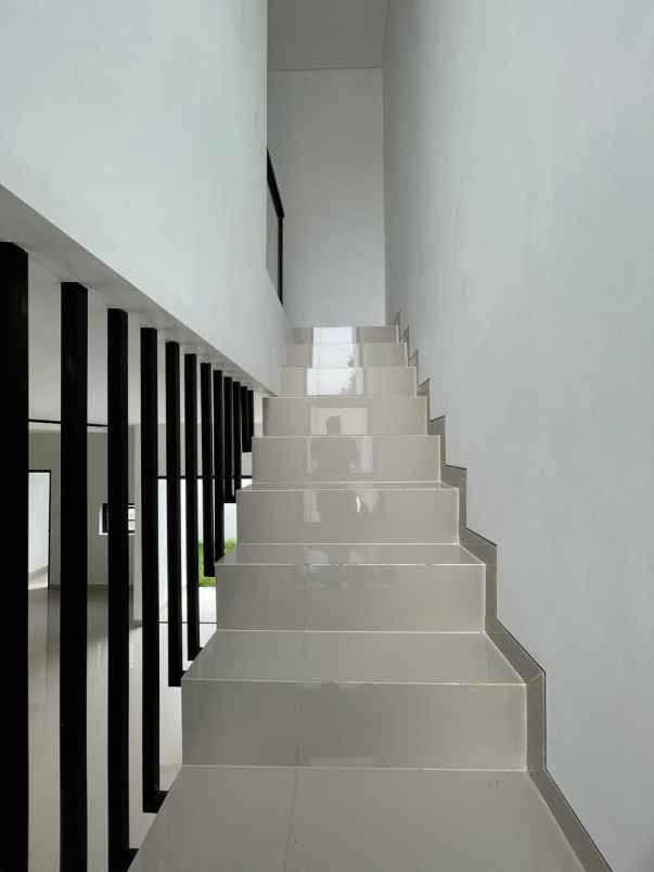 dijual rumah wedomartani ngemplak