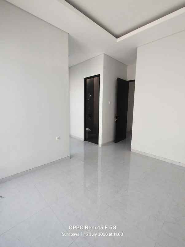 dijual rumah wisma mukti