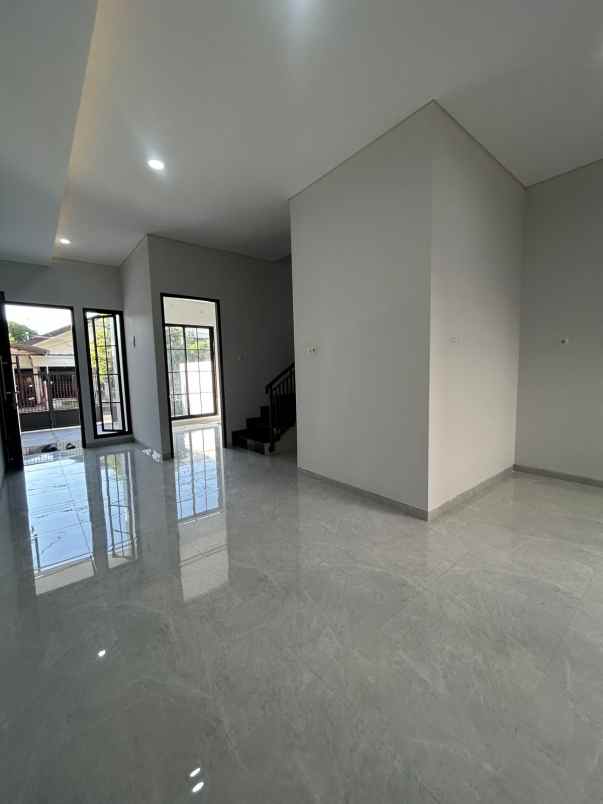 dijual rumah wisma mukti klampis
