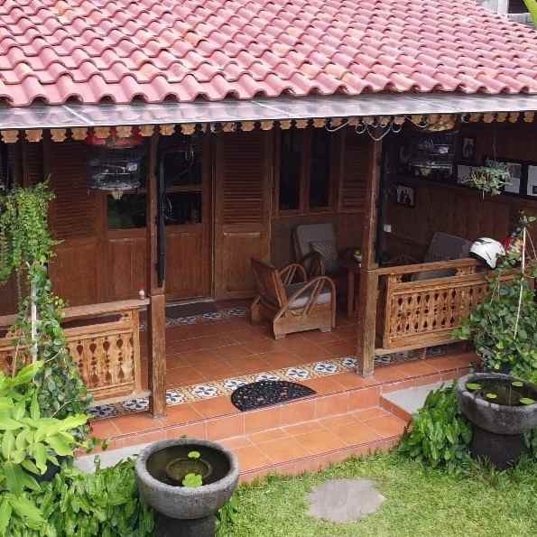 dijual tanah belakang plaza renon