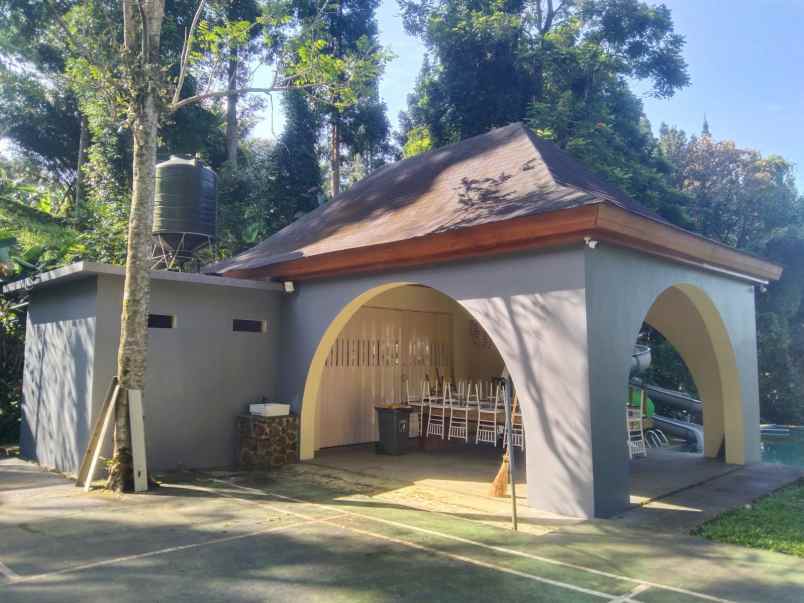 dijual villa bagus di megamendung bogor jawa barat