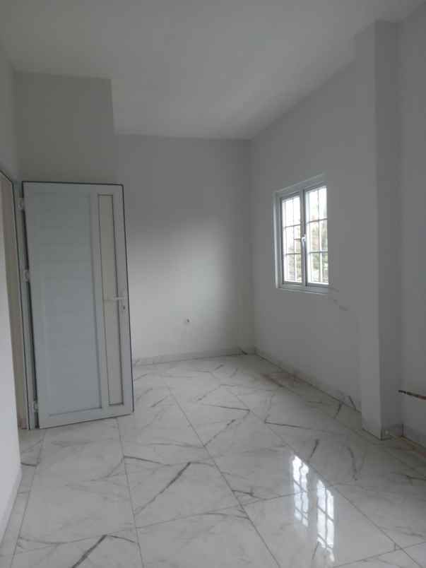 dijual villa jalan besar sunggal