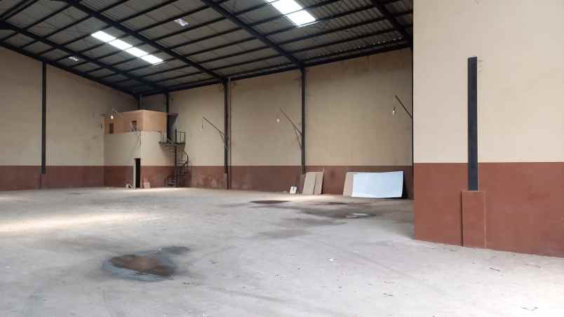 disewa cepat gudang dekat alam sutera tangerang