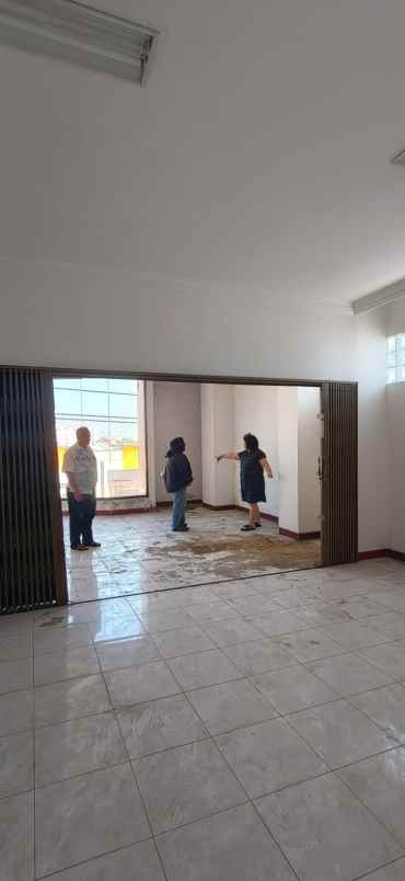 disewakan gedung komersial ngampilan kota yogyakarta