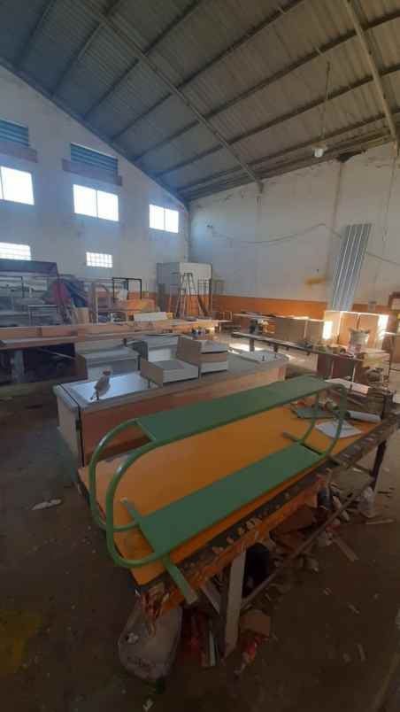 disewakan gudang keputih tegal timur