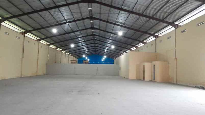disewakan gudang siap pakai di mojoagung