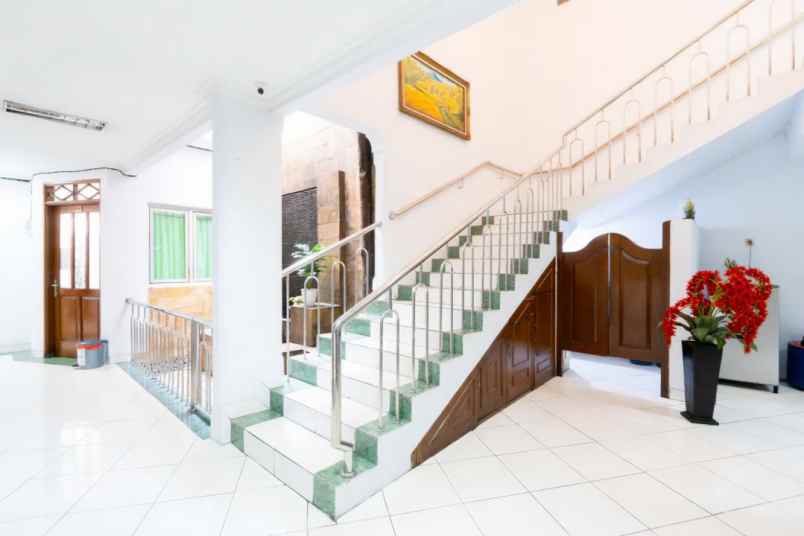 disewakan kost jl kampung melayu kecil 3