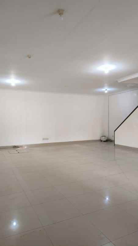 disewakan ruko gudang kantor ruko grand boulevard