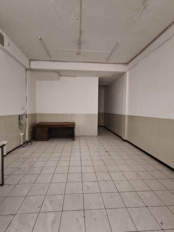 disewakan ruko gudang kantor wadungasri