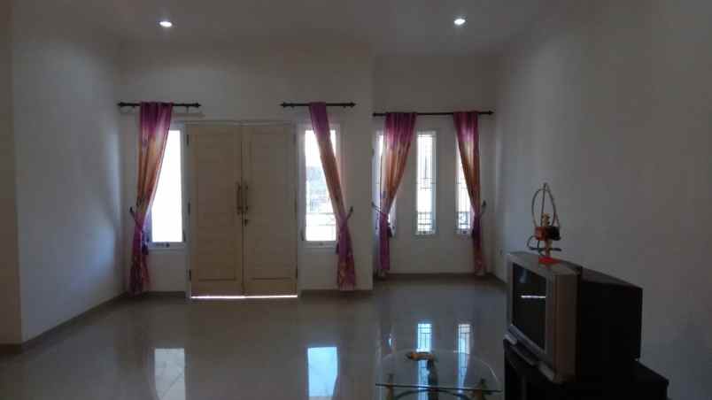 disewakan rumah araya galaxy bumi permai