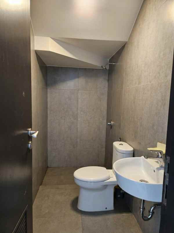 disewakan rumah cluster wisteria metland