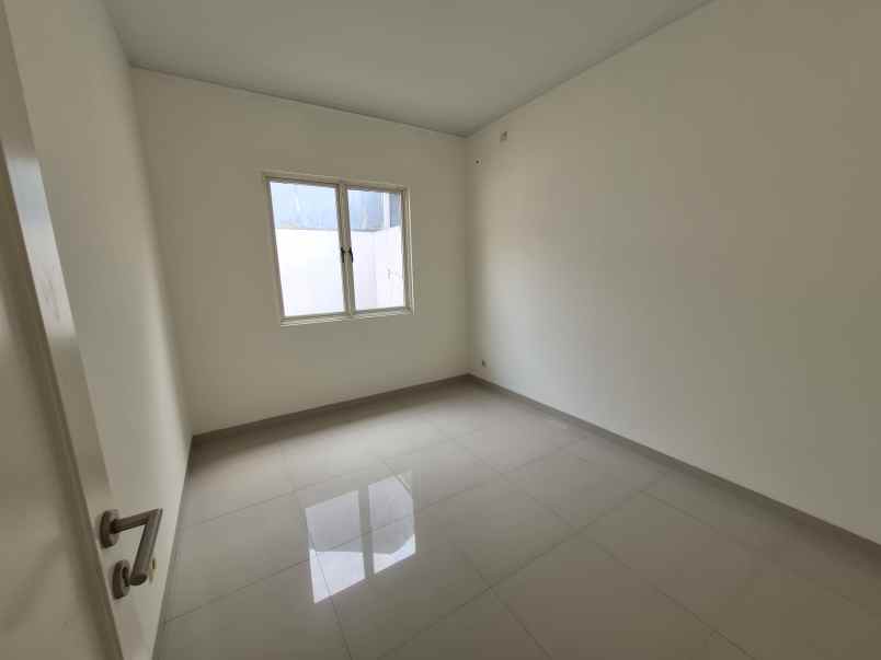 disewakan rumah hook siap huni di abira suvarna sutera