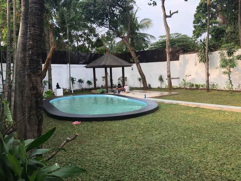 disewakan rumah jalan kemang dalam xi