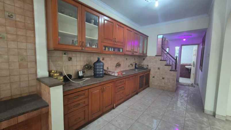 disewakan rumah janur kuning residence